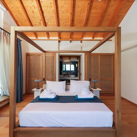 Acrolithos *